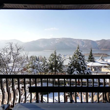 Trifon Zarezan Family Hotel Glavatartsi Eksteriør billede
