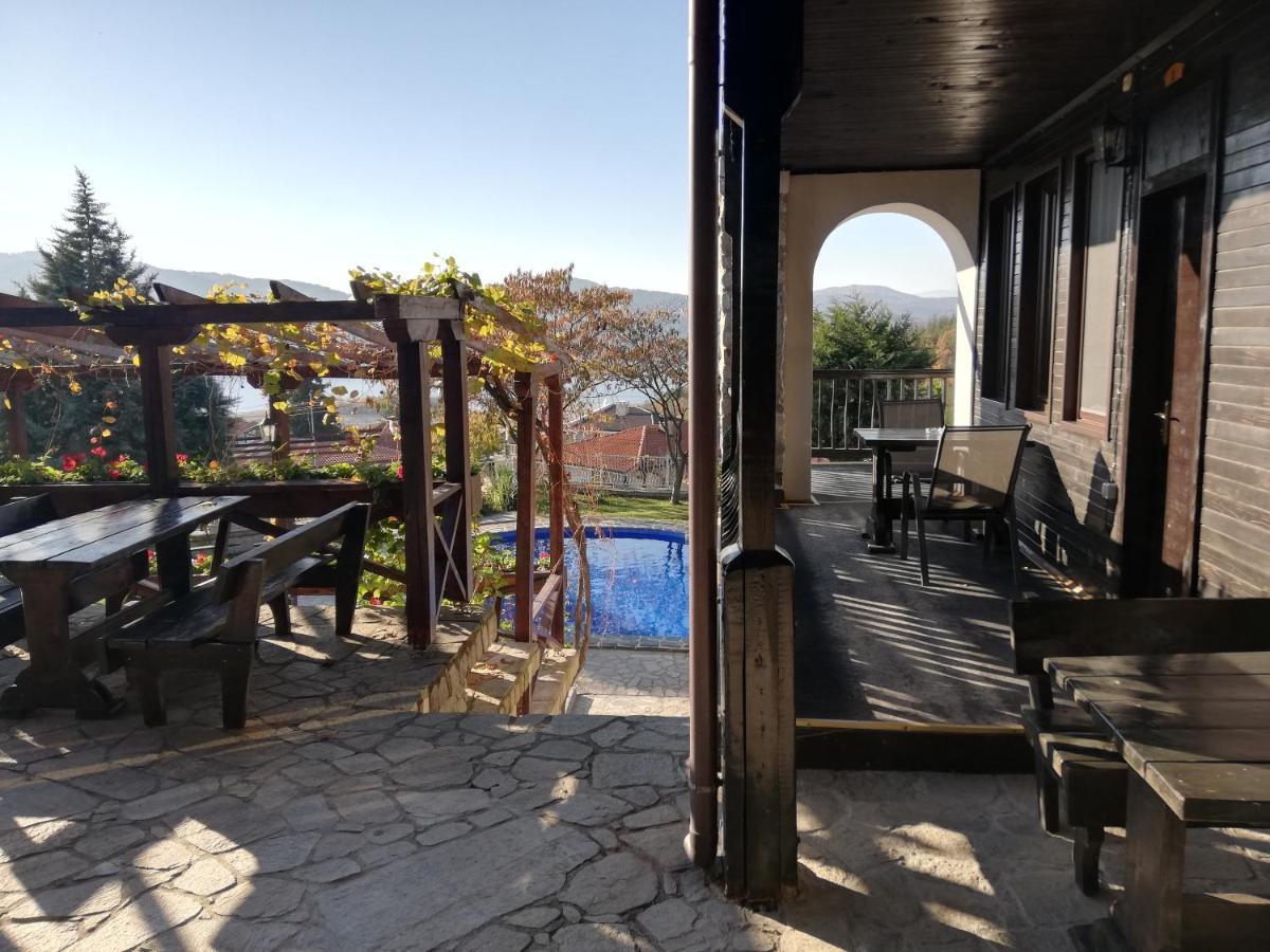 Trifon Zarezan Family Hotel Glavatartsi Eksteriør billede